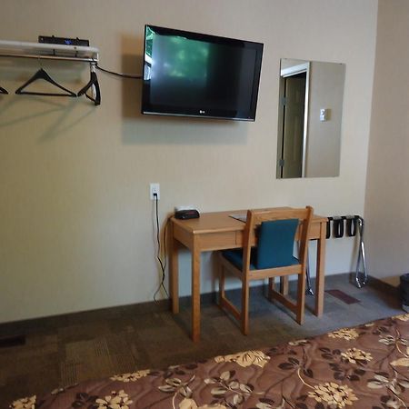 Lake-Vu Motel Kenora Exteriör bild