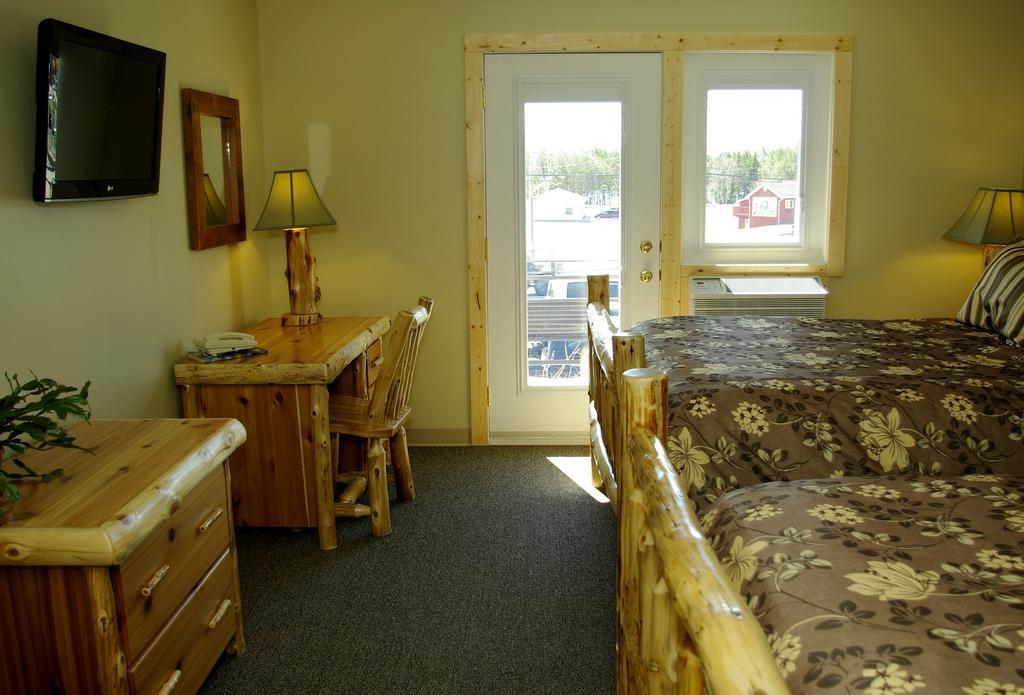 Lake-Vu Motel Kenora Exteriör bild