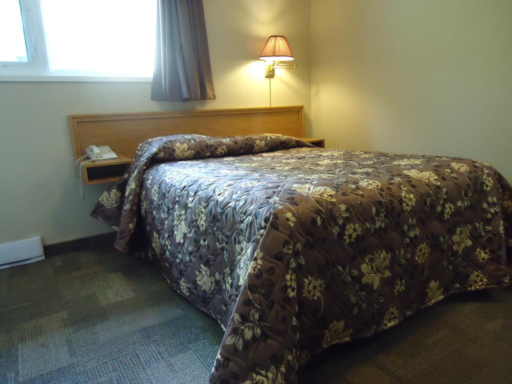 Lake-Vu Motel Kenora Rum bild